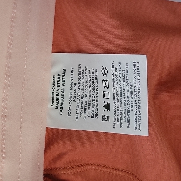 NIKE Women's Running Shorts - Picture 9 of 9